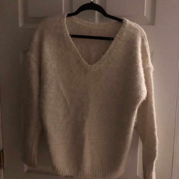 Vintage DKNY Knitted Fuzzy Cream &Gold Sweater- M - Picture 9 of 9